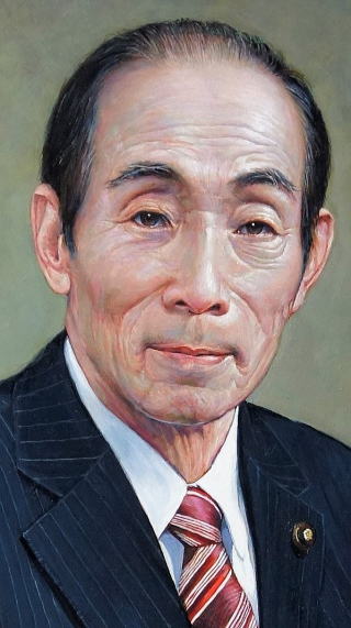 参議院副議長輿石東先生の肖像画部分